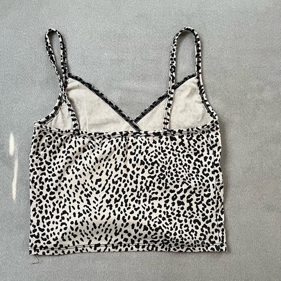 Cheetah crop top - Picture 4 of 4